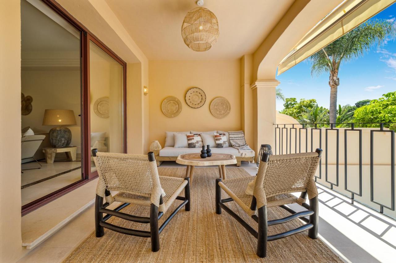 Vacation I Vasari, Near Marina, Private Pool, Rooftop Views, Big Groups Villa Marbella