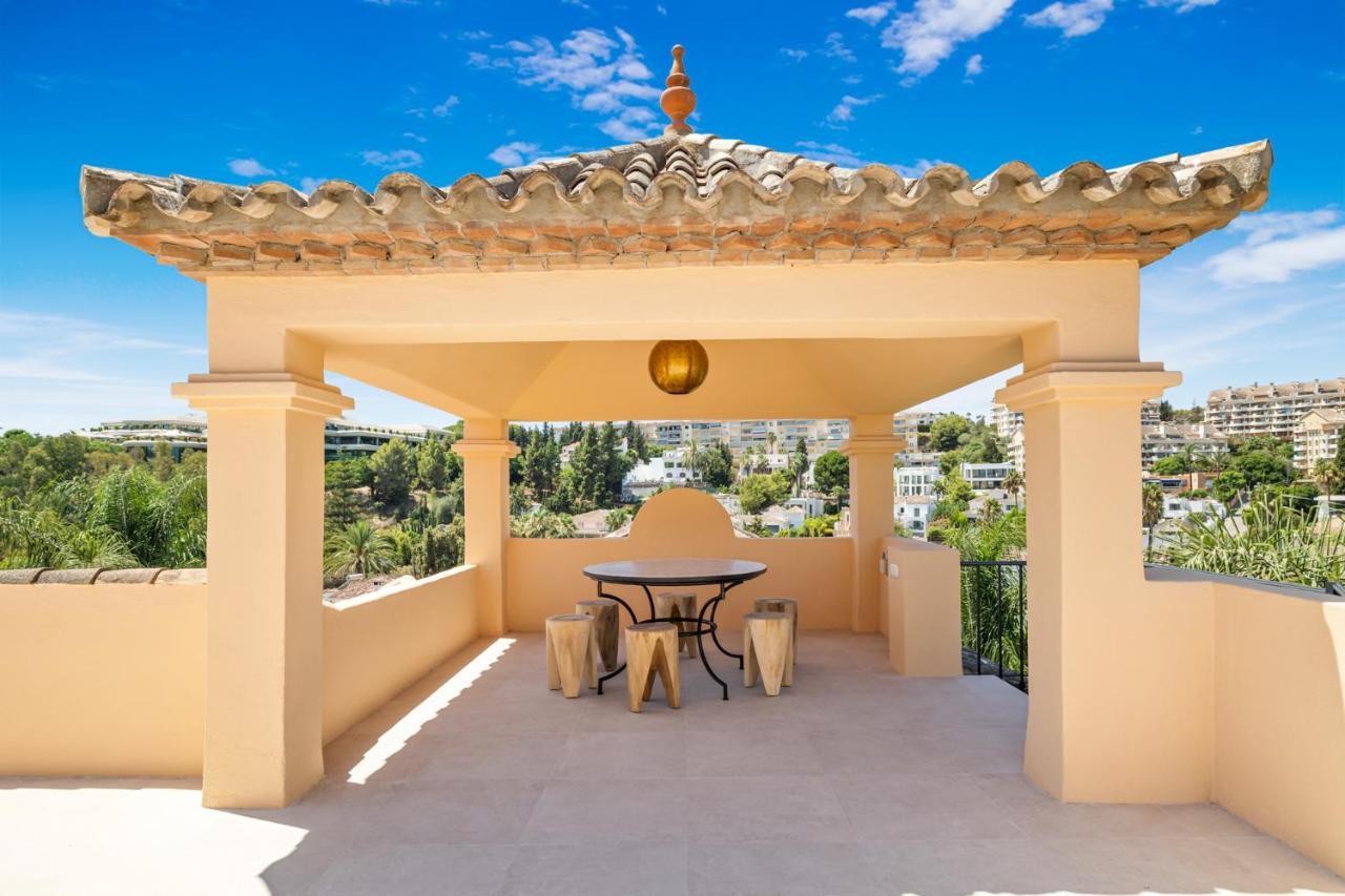 Vacation I Vasari, Near Marina, Private Pool, Rooftop Views, Big Groups * Marbella