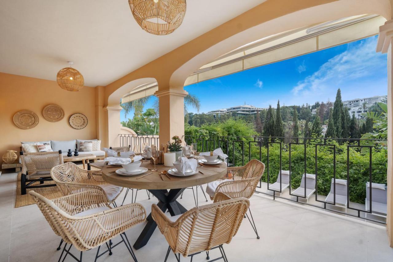 Vacation I Vasari, Near Marina, Private Pool, Rooftop Views, Big Groups Marbella